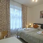 Nikodem In Old Town - Center Apartman *