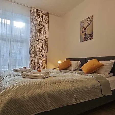 Nikodem In Old Town - Center شقة